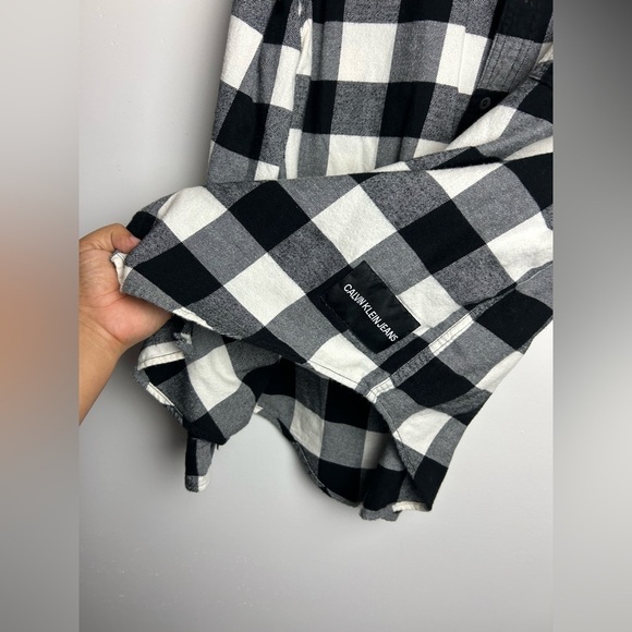 Calvin Klein Jeans Shirt Blouse M Button Up Plaid Flannel Casual Cottage cozy - Picture 9 of 14